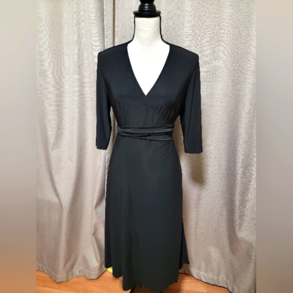 Pre-loved Kiyona Essential Wrap Dress